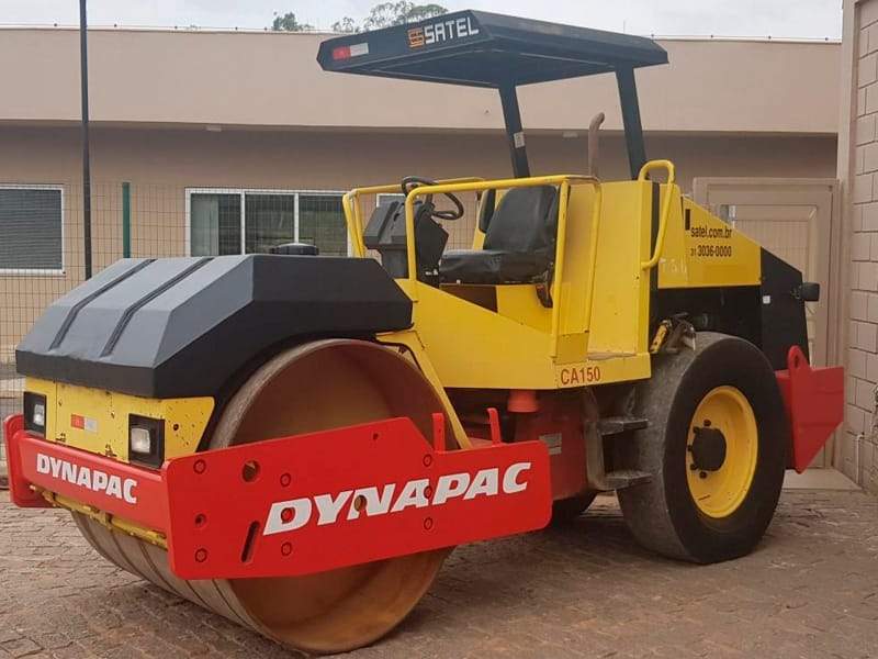 materraplenagem Rolo compactador ca15 e ca25 liso